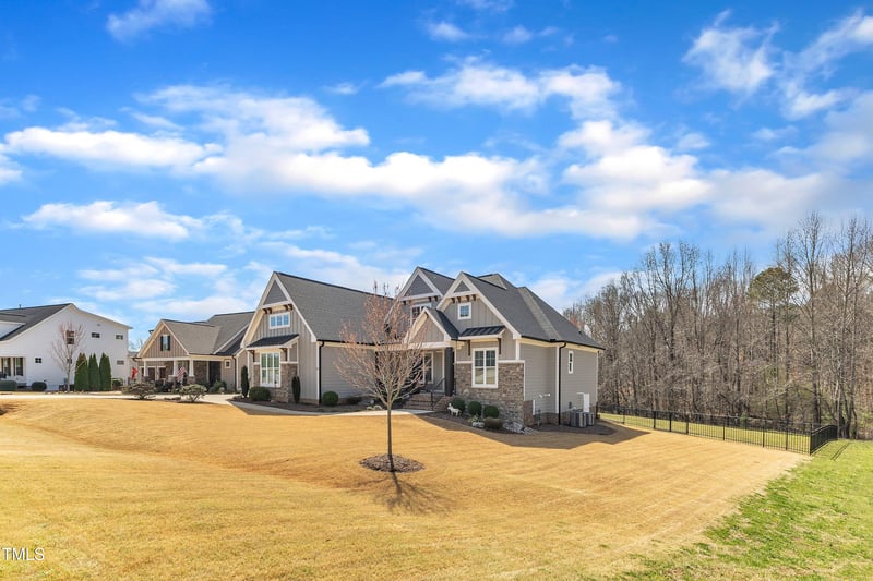 3240 Donlin Dr, Wake Forest, NC 27587