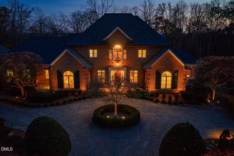 32409 Archdale Dr, Chapel Hill, NC 27517