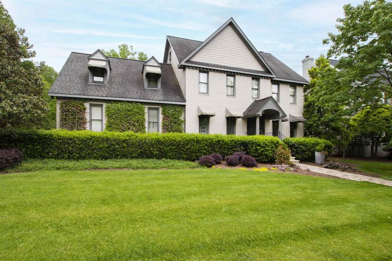 3241 Anderson Dr, Raleigh, NC 27609