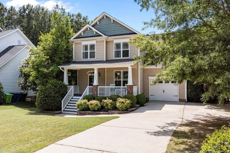 3241 Neuse Crossing Dr, Raleigh, NC 27616
