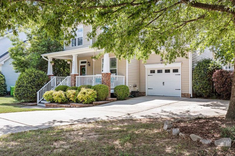 3241 Neuse Crossing Dr, Raleigh, NC 27616