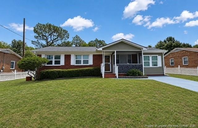 3241 Vardaman Ave, Hope Mills, NC 28348