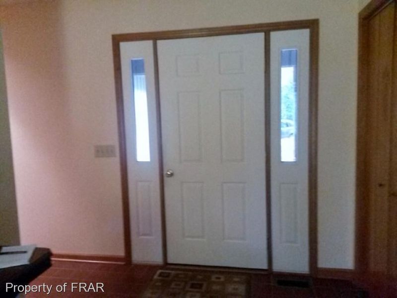 3242 Coventry Ct, Sanford, NC 27332