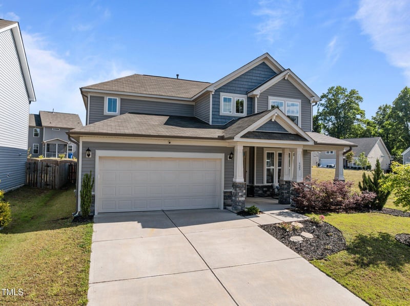 325 Avery Glenn Way, Fuquay Varina, NC 27526