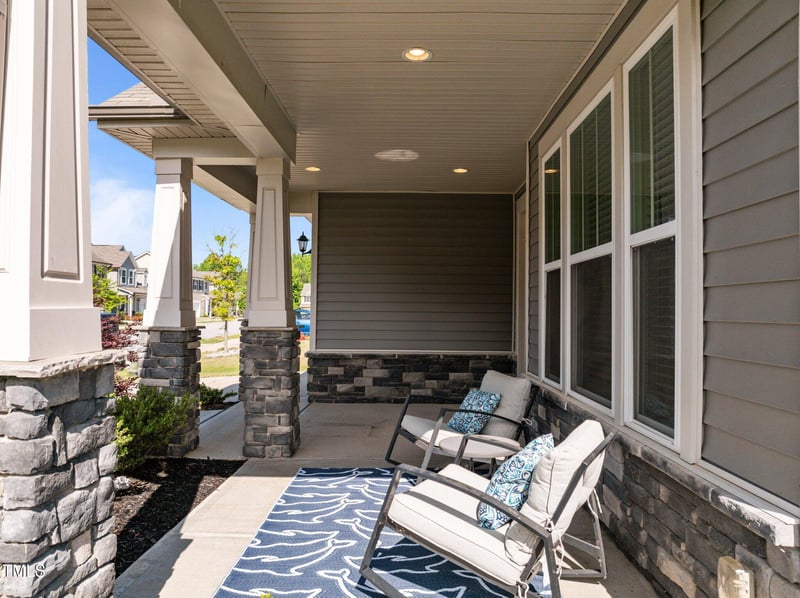 325 Avery Glenn Way, Fuquay Varina, NC 27526