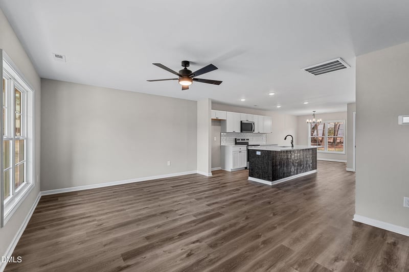 325 Baker St, Four Oaks, NC 27524