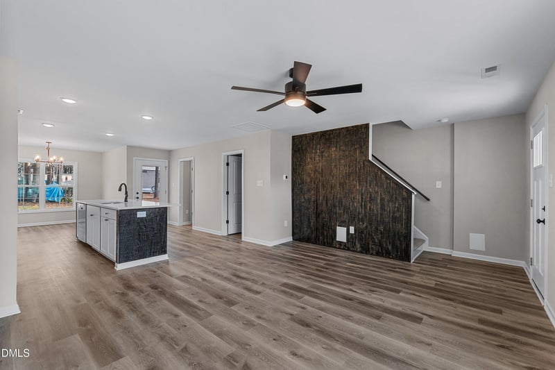 325 Baker St, Four Oaks, NC 27524