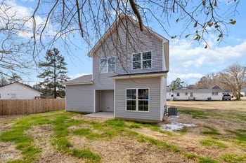 325 Baker St, Four Oaks, NC 27524