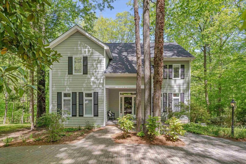 325 Bayberry Dr, Chapel Hill, NC 27517