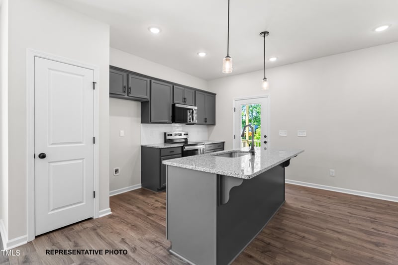325 Bluejay St, Clayton, NC 27520