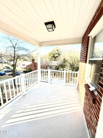 325 Courtland Ter, Burlington, NC 27217