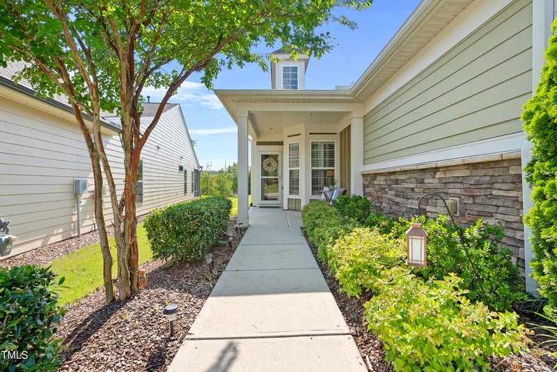 325 Currituck Ln, Durham, NC 27703