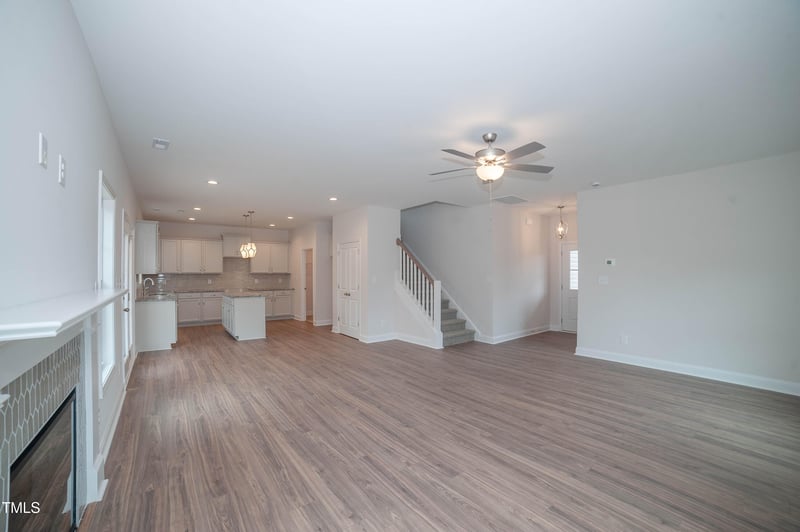 325 Edwinstowe Ave, Fayetteville, NC 28311