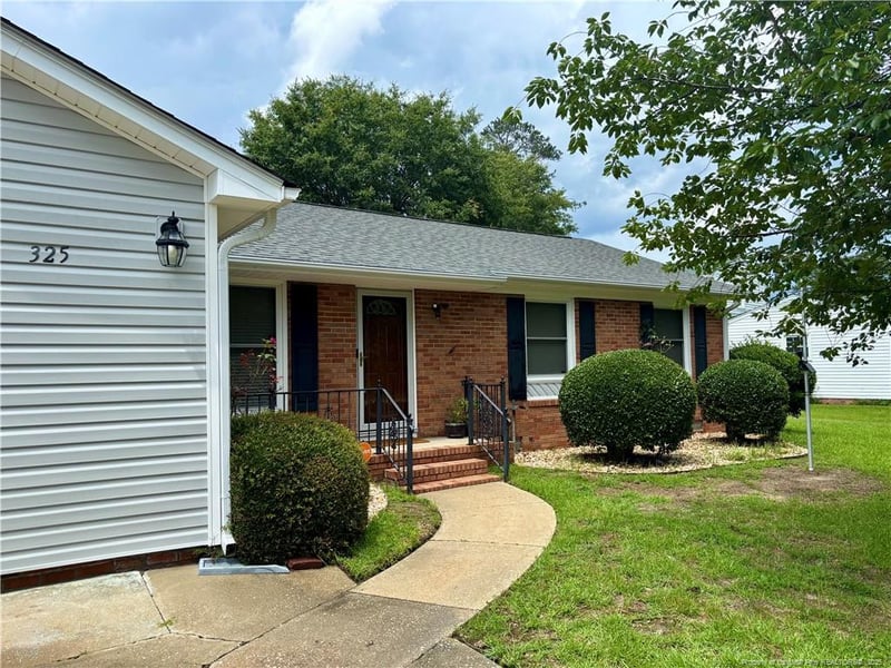 325 Hamilton St, Fayetteville, NC 28301