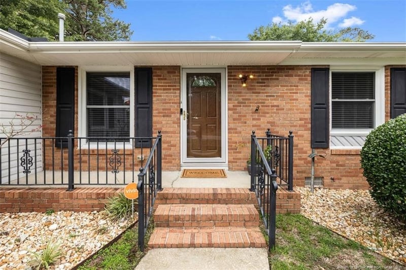 325 Hamilton St, Fayetteville, NC 28301