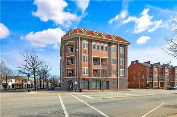 325 Hay St #207, Fayetteville, NC 28301