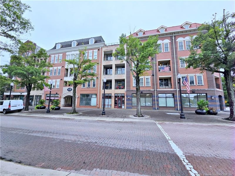 325 Hay St #307, Fayetteville, NC 28301