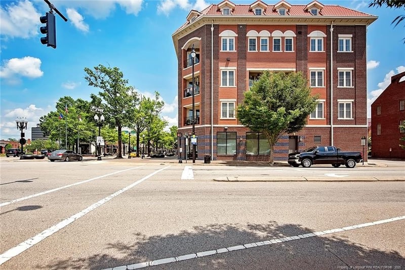 325 Hay St, Fayetteville, NC 28301