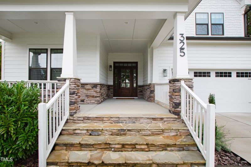 325 Hines Point Dr, Rolesville, NC 27571