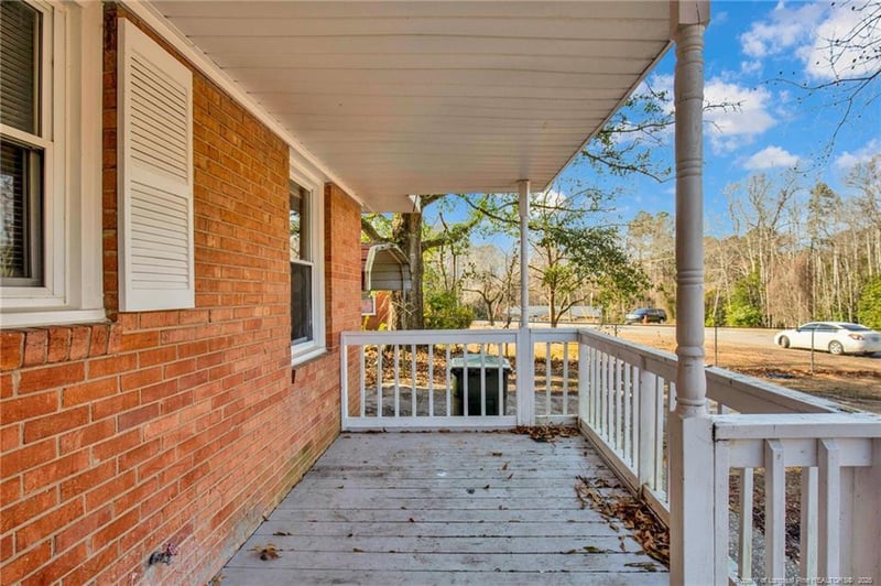 325 Jefferson Dr, Fayetteville, NC 28303