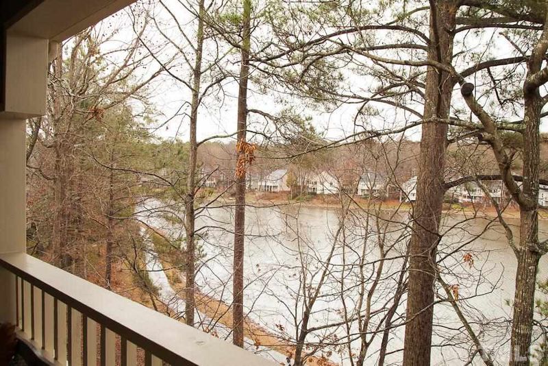 325 K Glen Echo Ln #K, Cary, NC 27518