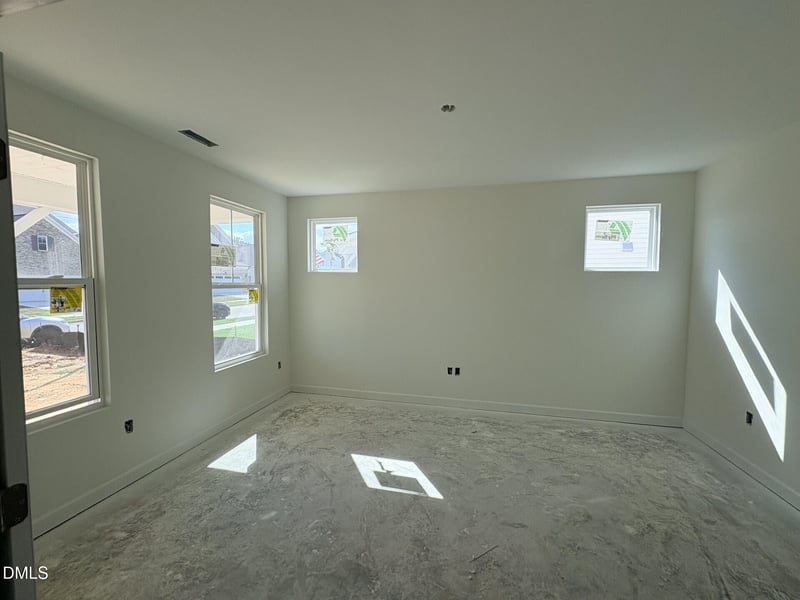325 Longleaf Glen Ln #031, Zebulon, NC 27597