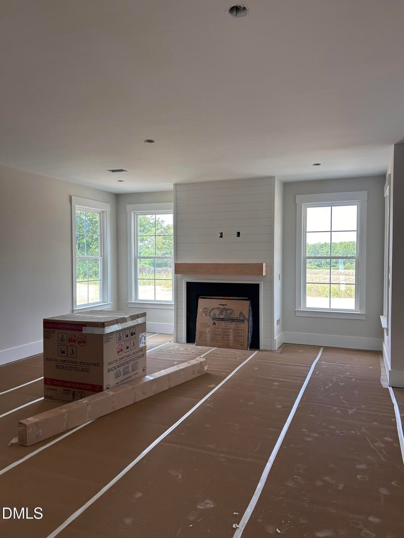 325 Oak Meadow Ln, Angier, NC 27501