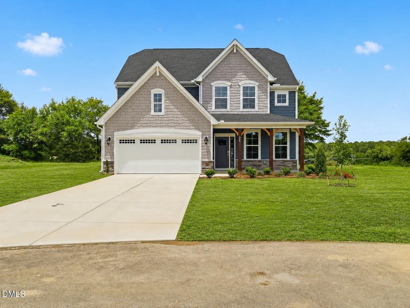 325 Oak Meadow Ln, Angier, NC 27501