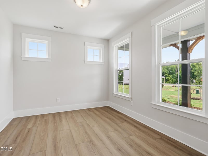 325 Oak Meadow Ln, Angier, NC 27501