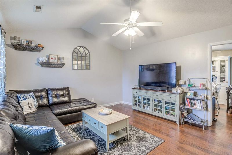 325 Ogburn Rd, Smithfield, NC 27577