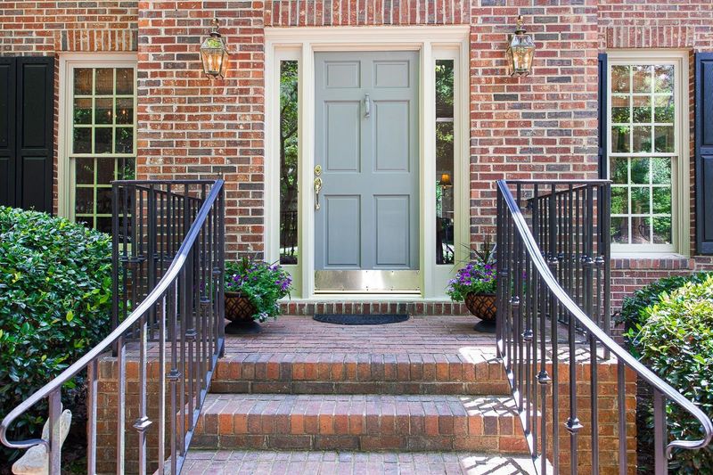 325 Old Buggy Trl, Hillsborough, NC 27278