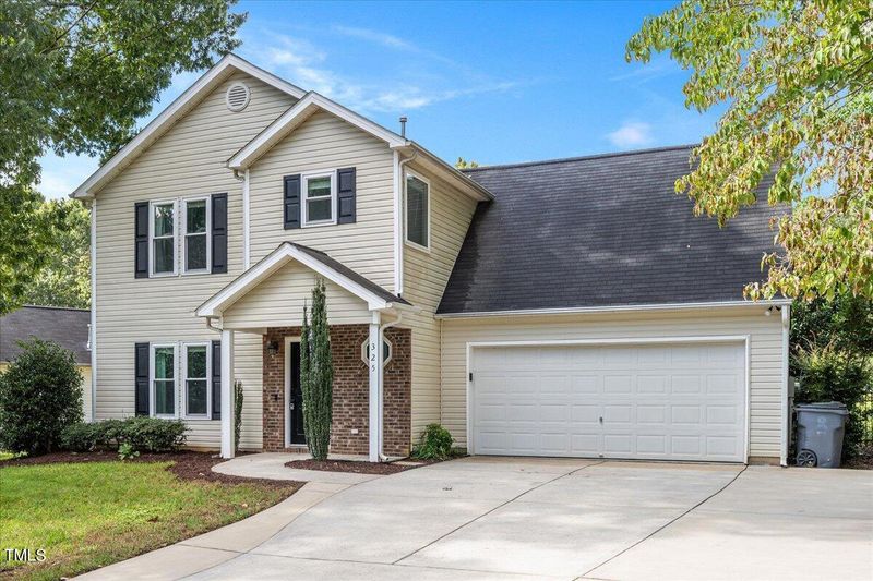 325 Onondaga Ct, Holly Springs, NC 27540