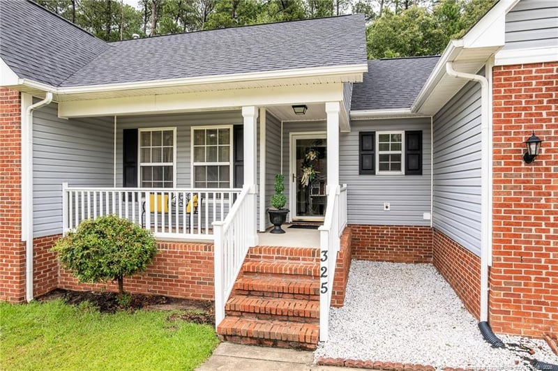 325 Peterson Pl, Fayetteville, NC 28301