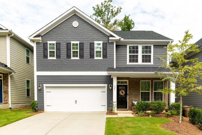 325 Putney Dr, Cary, NC 27518