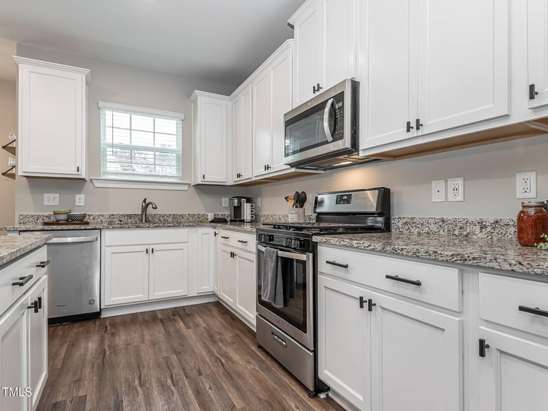325 Quarryrock Rd, Holly Springs, NC 27540