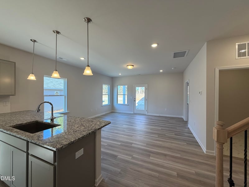 325 Sirius Dr, Sanford, NC 27330