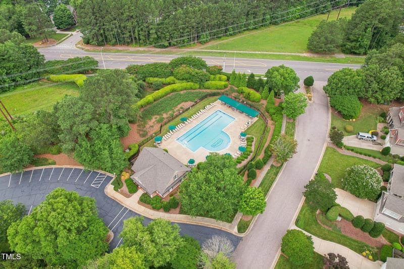 325 Wescott Ridge Dr, Holly Springs, NC 27540