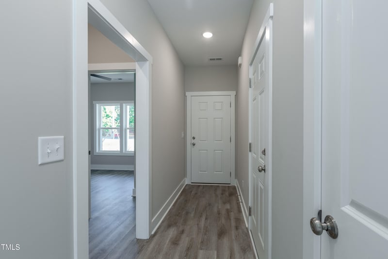325 W Woodall St, Benson, NC 27504