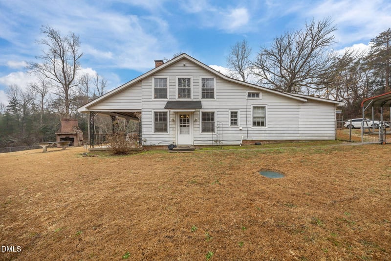 3250 Mine Creek Rd, Burlington, NC 27217