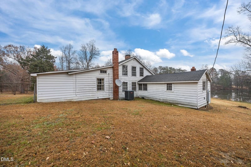3250 Mine Creek Rd, Burlington, NC 27217