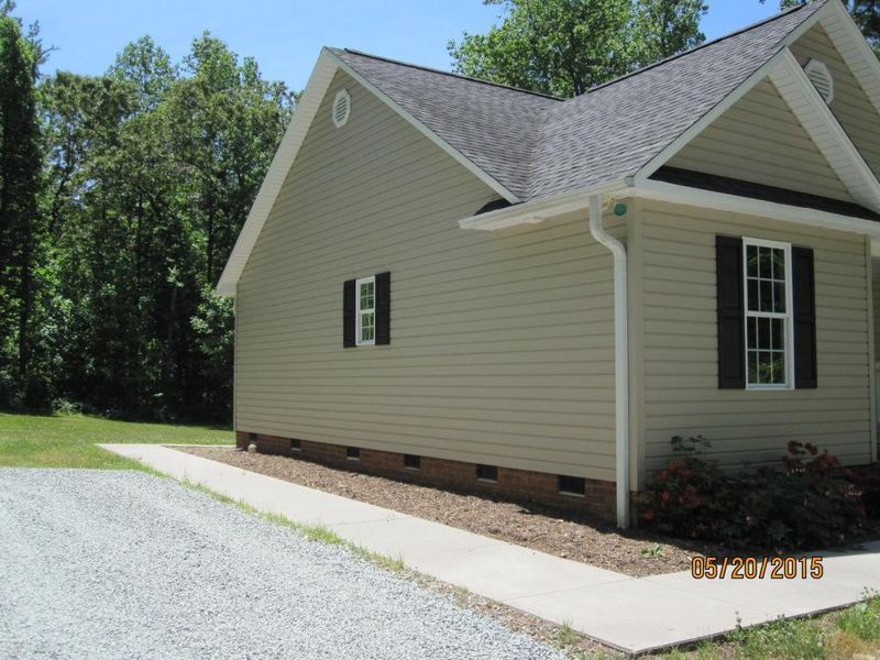 3250 Sundance Dr, Burlington, NC 27217