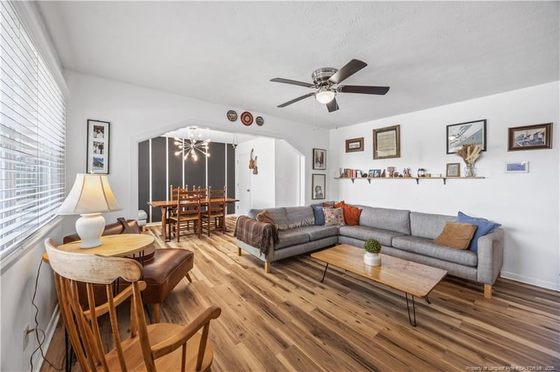 3252 Barksdale Rd, Fayetteville, NC 28301
