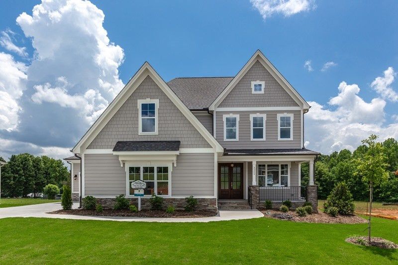 3252 Donlin Dr, Wake Forest, NC 27587