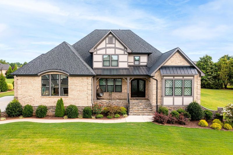 3253 Donlin Dr, Wake Forest, NC 27587