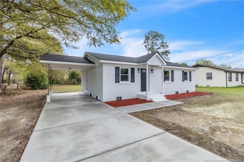 3253 Legion Rd, Hope Mills, NC 28348
