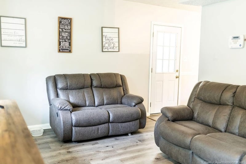 3254 Blossom Dr, Fayetteville, NC 28306