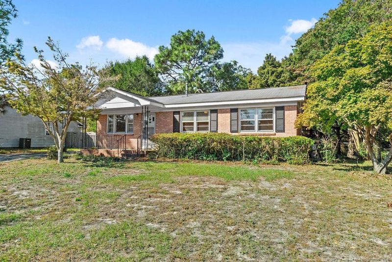 3256 Vardaman Ave, Hope Mills, NC 28348