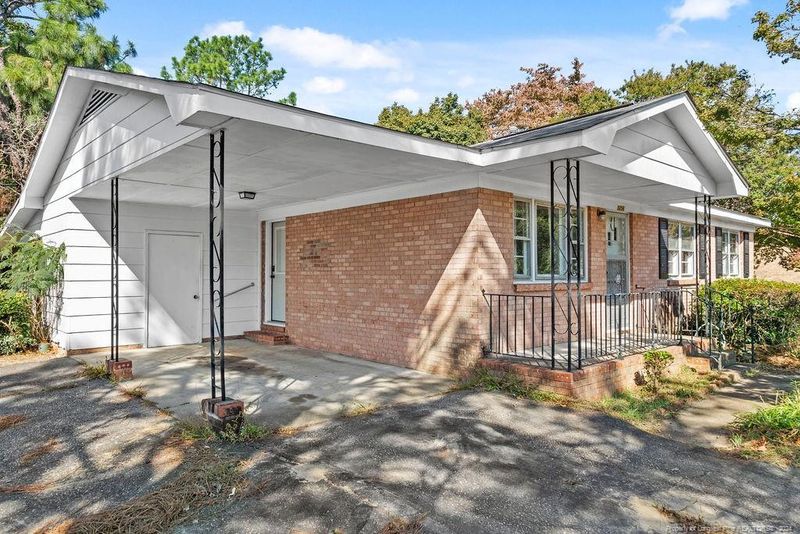 3256 Vardaman Ave, Hope Mills, NC 28348