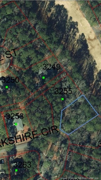 3256 Yorkshire Cir, Sanford, NC 27332