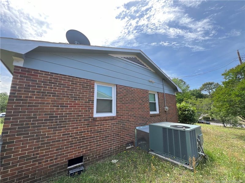 3257 Vardaman Ave, Hope Mills, NC 28348